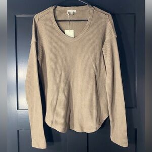 4/$16 La Miel Top
